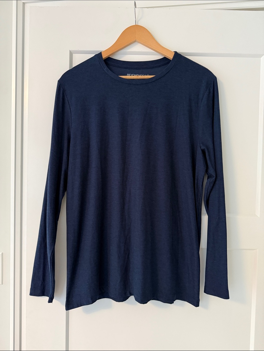 Beyond Yoga Featherweight Always Beyond Men’s Long sleeve Crewneck Shirt